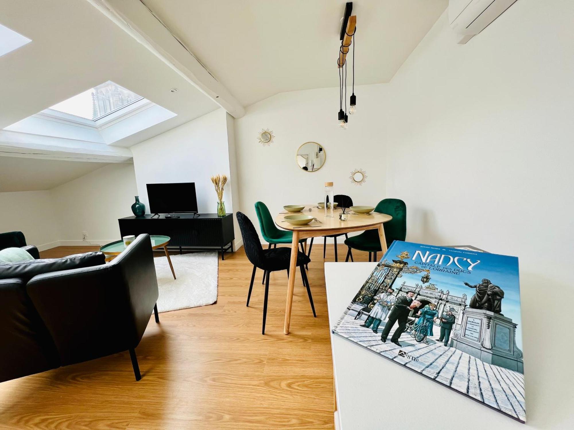 Saint-Epvre ! Appartement T3 ナンシー エクステリア 写真